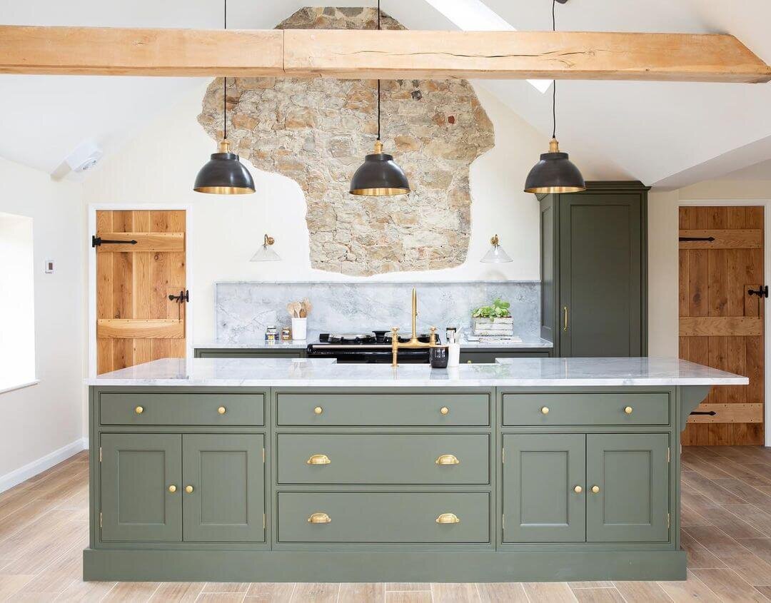 A Sage Green Kitchen Sets Up a Country Vibe