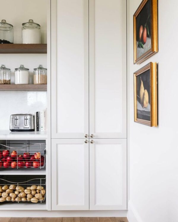 Butler's Pantry Inspiration Round Up - Farmhouse Living