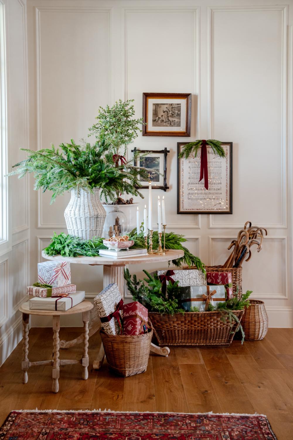 The Ultimate Guide to Incorporating Vintage Christmas Decor – Ivory Lane  Home